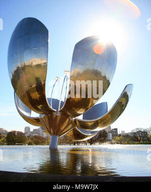 The giant aluminum and steel flower Floralis Generica sculpture by Eduardo Catalano in the Recoleta neighborhood of Buenos Aires, Argentina. Stock Photo