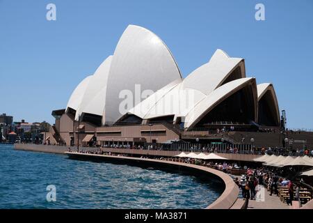 Opera House in Sydney - Australia - The Sydney Opera House is a multi-venue performing arts centre in Sydney, New South Wales, Australia. It is one of the 20th century's most famous and distinctive buildings. Designed by Danish architect JÃ rn Utzon in 195 | usage worldwide Stock Photo