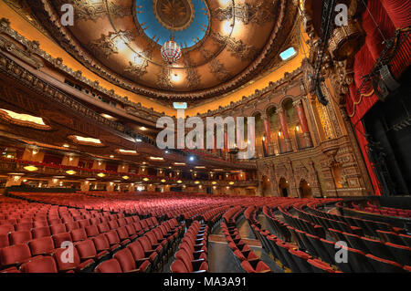 The fabulous fox theatre, st louis hi-res stock photography and images -  Alamy