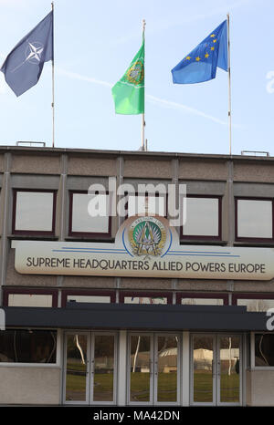 Shape. Army SHAPE, Belgium – Supreme Allied Commander Europe (SACEUR) General Tod D ...