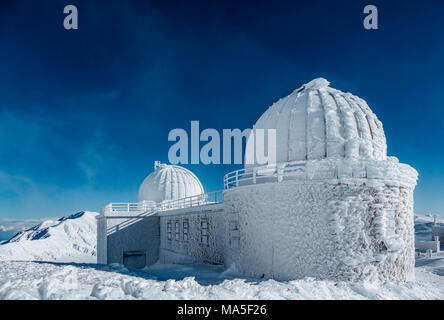Astronomical observatory during an ice and wind storm, Campo Imperatore, L'Aquila province, Abruzzo, Italy, Europe Stock Photo