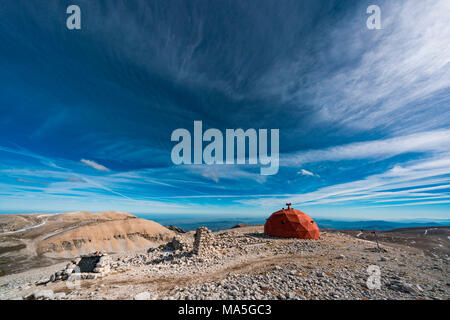 Bivacco Pelino on Monte Amaro, Maiella, L'Aquila province, Abruzzo, Italy, Europe Stock Photo