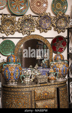 Morocco, Fes, Quartier des Potiers, Pottery, traditional ceramics on display in showroom Stock Photo
