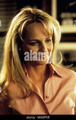 WHAT WOMEN WANT PARAMOUNT PICTURES HELEN HUNT Date: 2000 Stock Photo ...