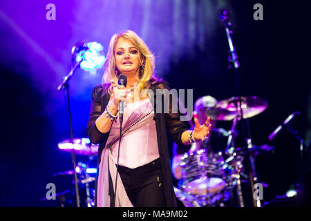 Wetzlar, Germany. 30th Mar, 2018. Bonnie Tyler, Welsh rock singer, 40 Years It's A Heartache Tour 2018, concert at Rittal-Arena Wetzlar, best-of set with her 70's and 80's hits like 'It's a heartache', 'Lost in France', 'Total Eclipse of the Heart' oder 'Holding Out for a Hero'. Credit: Christian Lademann Stock Photo