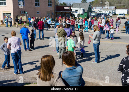 Alabama, USA, 31 Mar 2018. Families started showing up early for the Easter Egg Hunt in Vernon, Alabama on Saturday, March, 31st 2018. About one thousand eggs were hid. Credit: Tim Thompson/Alamy Live News Stock Photo