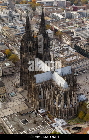 Aerial view, Cologne Cathedral, High Cathedral of St. Peter, UNESCO World Heritage Site, Cathedral of the Archdiocese of Cologne, dome, Gothic, Neo-Go Stock Photo