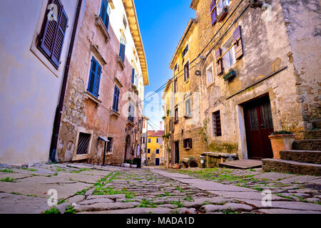 Groznjan cobbled street and old architecture view, Istria region of Croatia Stock Photo