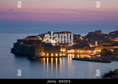 panoramic view of the old town in the evening, Dubrovnik, Croatia Stock Photo