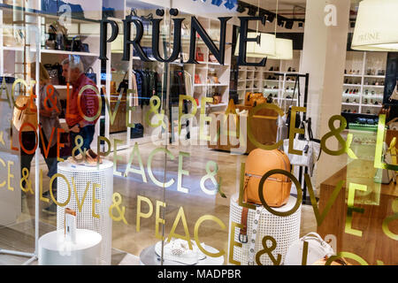 Buenos Aires Argentina,Recoleta mall,Prune,boutique,leather goods,handbag purse pocketbooks,window,Hispanic,ARG171130281 Stock Photo