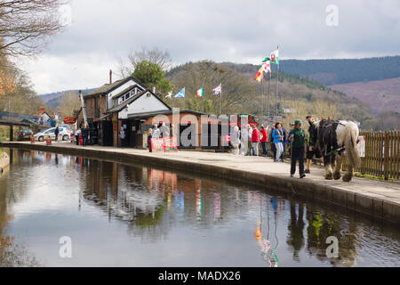 The old wharf in Llangollen now converted to tea rooms and the terminus for horse drawn narrow boat cruises Stock Photo