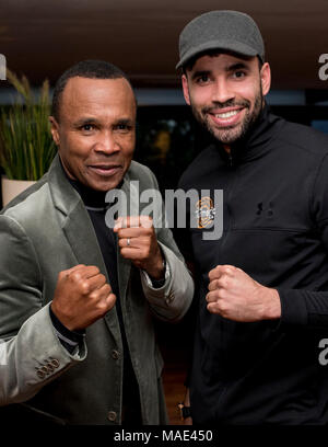 Celtic Manor Hotel, Newport, 31st March 2018: Former boxing legend Sugar Ray Leonard poses for a photo with West Bromwich Albion and Wales footballer Hal Robson Kanu at the Celtic Manor in Newport Credit: Andrew Dowling/Influential Photography/Alamy Live News Stock Photo