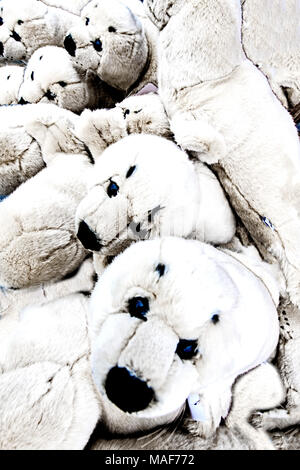 Kuschelige Spielzeug-Seehunde; Seals as soft toys Stock Photo