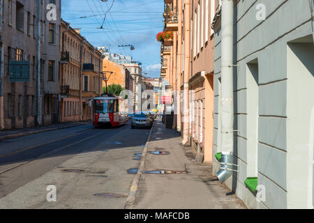 RUSSIA, SAINT PETERSBURG - AUGUST 18, 2017: The city tram goes along Svechny Lane towards Ligovsky Prospekt Stock Photo