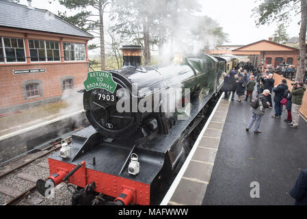 Broadway Station, Broadway, Worcestershire, UK. 30th March 2018.  A steam train carry members of the public departed from Broadway Station in the Cots Stock Photo