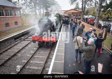 Broadway Station, Broadway, Worcestershire, UK. 30th March 2018.  A steam train carry members of the public departed from Broadway Station in the Cots Stock Photo