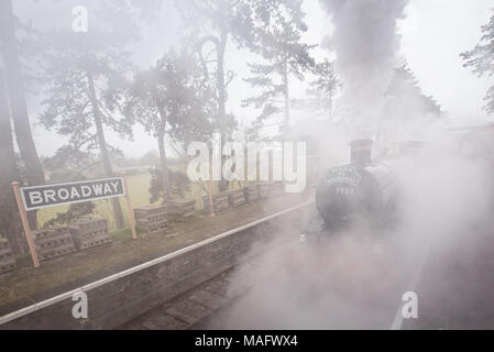 Broadway Station, Broadway, Worcestershire, UK. 30th March 2018.  A steam train carry members of the public departed from Broadway Station in the Cots Stock Photo