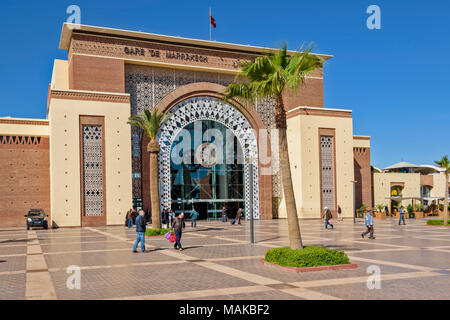MOROCCO MARRAKECH THE RAILWAY STATION MAIN ENTRANCE AND PALM TREE Stock Photo