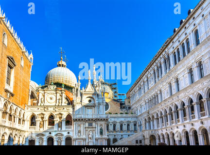 Courtyard Doge's Palace Saint Mark's Basilica Statues Venice Italy.  Church created 1063 AD.  Doge's Palace from 900 to 1700. Stock Photo