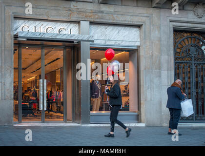 Gucci barcelona discount store