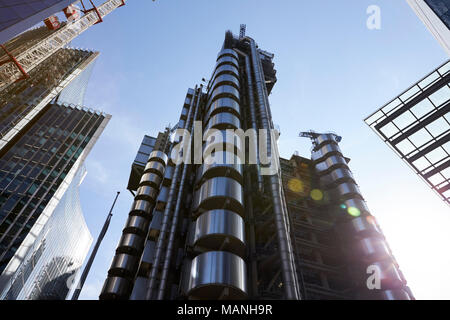 Lloyds Building Lime Street EC3 City of London office workers eating ...