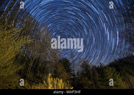 Circular Star Trails in the night sky behind the Airlie Monument on ...