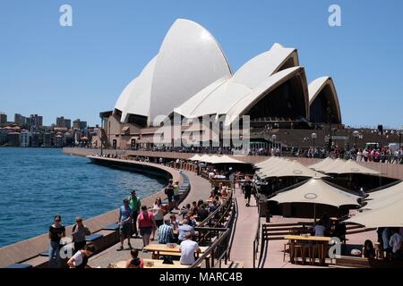 Opera House in Sydney - Australia - The Sydney Opera House is a multi-venue performing arts centre in Sydney, New South Wales, Australia. It is one of the 20th century's most famous and distinctive buildings. Designed by Danish architect JÃ rn Utzon in 195 | usage worldwide Stock Photo