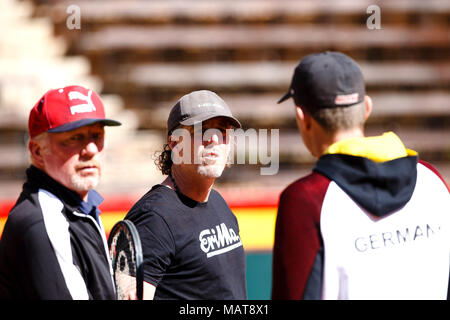 Valencia, Spain. 4th April, 2018. Germany's Head of men's tennis, Boris Becker (l), during the Davis Cup Quarterfinal match between Spain and Germany at the Plaza de Torros. Credit: Frank Molter/Alamy Live News Stock Photo