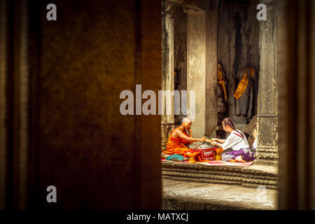 Asien, Kambodscha, Angkor Wat, Priester Stock Photo