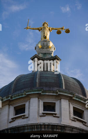 The Statue of Justice at The Old Bailey in Central London Stock Photo ...