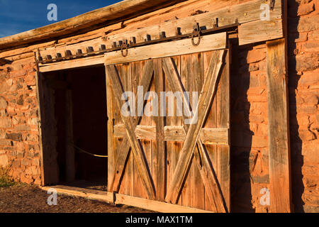 hubbell trading arizona ganado barn national alamy blacksmith historic site