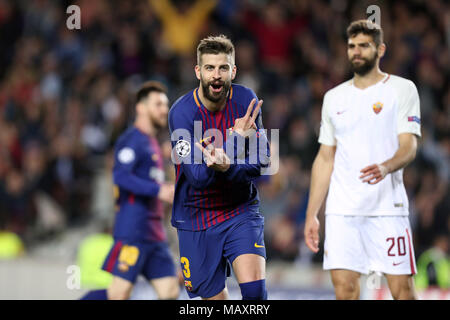 Barcelona, Spain. 4th Apr, 2018. GERARD PIQUE of FC Barcelona celebrates after scoring his side's third goal during the UEFA Champions League, quarter final, 1st leg football match between FC Barcelona and AS Roma on April 4, 2018 at Camp Nou stadium in Barcelona, Spain Credit: Manuel Blondeau/ZUMA Wire/Alamy Live News Stock Photo