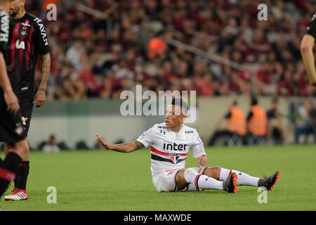 Curitiba, Brazil. 04th Apr, 2018. Cueva during Atletico PR x São Paulo FC, match for the 4th phase of the Brazil Cup, held at the Arena da Baixada in Curitiba, PR. Credit: Reinaldo Reginato/FotoArena/Alamy Live News Stock Photo