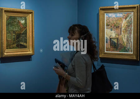National Gallery, London, UK. 5th April, 2018. Footbridge at Zaandam, 1871 - The Credit Suisse Exhibition: Monet & Architecture a new exhibition in the Sainsbury Wing at The National Gallery. Credit: Guy Bell/Alamy Live News Stock Photo