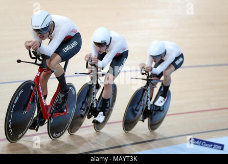 England's Charlie Tanfield (left), Ethan Hayter (centre) and Daniel Bigham in action in the Men's 4000m Team Pursuit Qualifying at the Anna Meares Velodrome during day one of the 2018 Commonwealth Games in the Gold Coast, Australia. Stock Photo