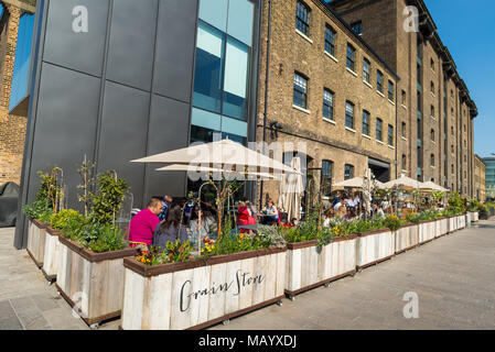 Grain Store restaurant in Granary Square, King's Cross, London, UK Stock Photo