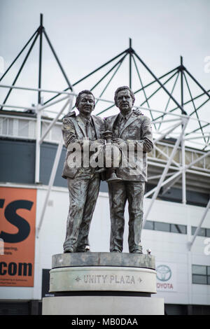 Statue of Brian Clough and Peter Taylor outside Derby County FC, Derby, Derbyshire, UK - 3rd April 2018 Stock Photo