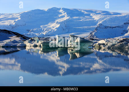 Mountains, ice, floes, Europe, glacier, glacier lagoon, Island, Jökulsarlón, sceneries, reflexion, volcano island, water, winter, Öraefajökull Stock Photo