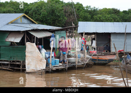 Tonle Sap lake - floating village with floating houses and house boats, Tonle Sap, Kampong Khleang, Cambodia Asia Stock Photo