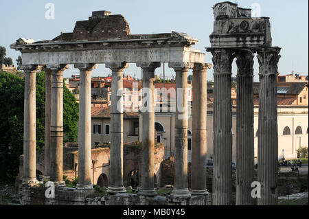 Tempio di Vespasiano (Temple of Vespasian and Titus) and Tempio di Saturno (Temple of Saturn) in Foro Romano (Forum Romanum) in Historic Centre of Rom Stock Photo