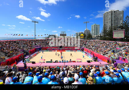 General view of the Men's Preliminary Beach Volleyball Competition at Coolangatta Beachfront during day two of the 2018 Commonwealth Games in the Gold Coast, Australia. Stock Photo