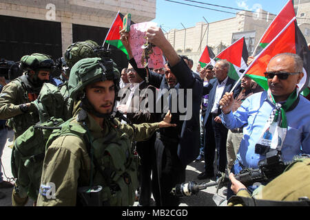 Hebron, West Bank, Palestinian Territory. 6th Apr, 2018. Stock Photo