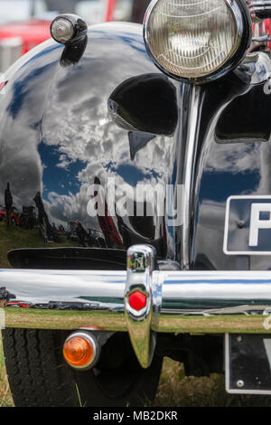 VSJ 616 1938 Packard. Kelsall Steam Fair held outside Chester each year attracts a variety of heritage vehicles and machines owners. Stock Photo