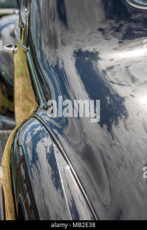 VSJ 616 1938 Packard. Kelsall Steam Fair held outside Chester each year attracts a variety of heritage vehicles and machines owners. Stock Photo