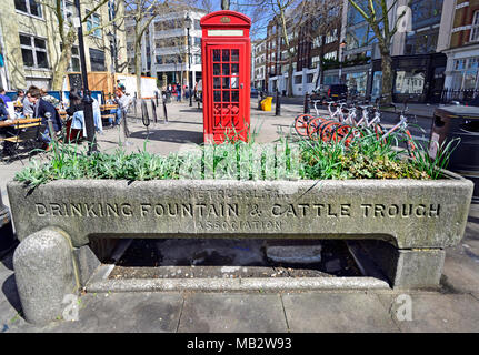 London, England, UK. Clerkenwell Green - Horse trough installed by the Metropolitan Drinking Fountain and Cattle Trough Association (1870s) Stock Photo