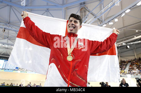 England's Charlie Tanfield celebrates with his gold medal in the Men's 4000m Individual Pursuit Finals - Gold at the Anna Meares Velodrome during day two of the 2018 Commonwealth Games in the Gold Coast, Australia. Stock Photo