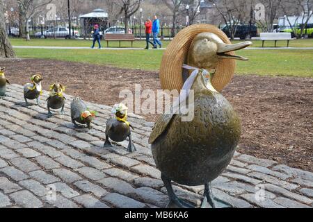 The iconic Make Way For Ducklings Statue in the Boston Public Garden, Boston, Massachusetts, USA Stock Photo