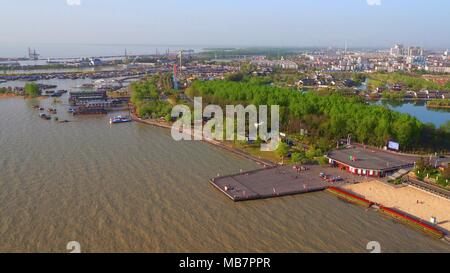 April 8, 2018 - Huai'An, Huai'an, China - Huai'an, CHINA-8th April 2018: Aerial photography of Hongze Lake in east China's Jiangsu Province. Credit: SIPA Asia/ZUMA Wire/Alamy Live News Stock Photo