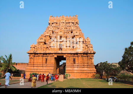 Carved stone Gopuram and entrance of the Brihadisvara Temple Thanjavur, Tamil Nadu, India. Hindu temple dedicated to Lord Shiva Stock Photo