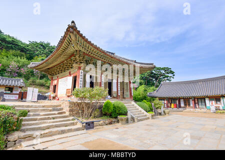 Ganghwa-gun, Korea - August 17, 2015: Daeungbojeon in Jeondeungsa Temple. Jeondeungsa is a buddist temple constructed under the Goryeo Dynasty. Daeung Stock Photo